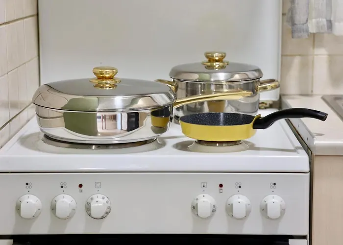 μικρό της αγγελικής με αυλή και Parking *