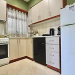 بيت للعطل μικρό της αγγελικής με αυλή και Parking *