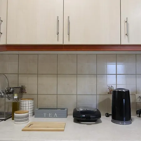 Сasa de vacaciones μικρό της αγγελικής με αυλή και Parking Kalamata