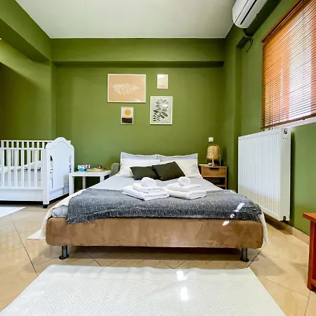 Сasa de vacaciones μικρό της αγγελικής με αυλή και Parking Kalamata