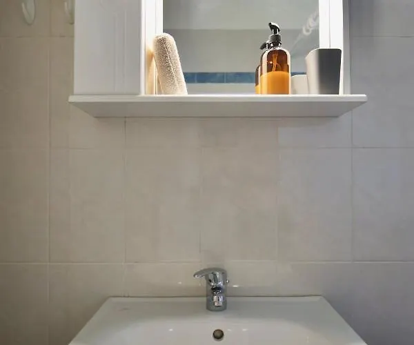 بيت للعطل μικρό της αγγελικής με αυλή και Parking